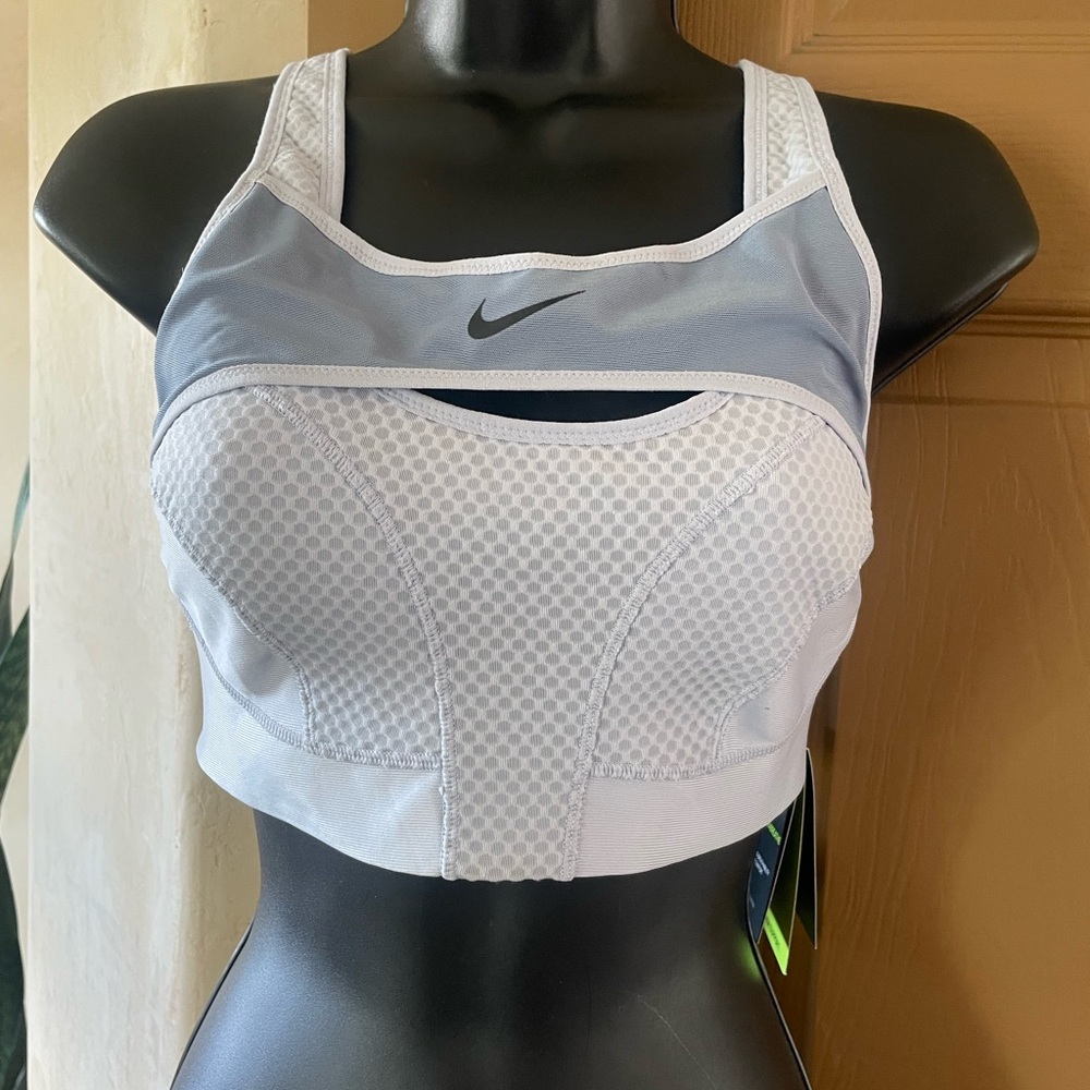 Nike Alpha Ultra Breathe Sports Bra